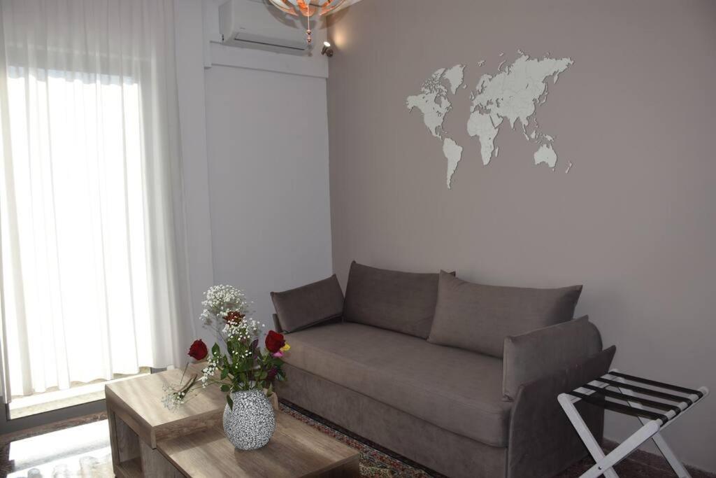 Seashell Apartment -Near The Beach Artemida  Ngoại thất bức ảnh